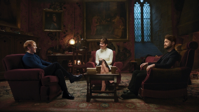 Снимка за 'Harry Potter 20th Anniversary: Return to Hogwarts' - първа снимка на Даниел Радклиф, Ема Уотсън и Рупърт Гринт заедно!